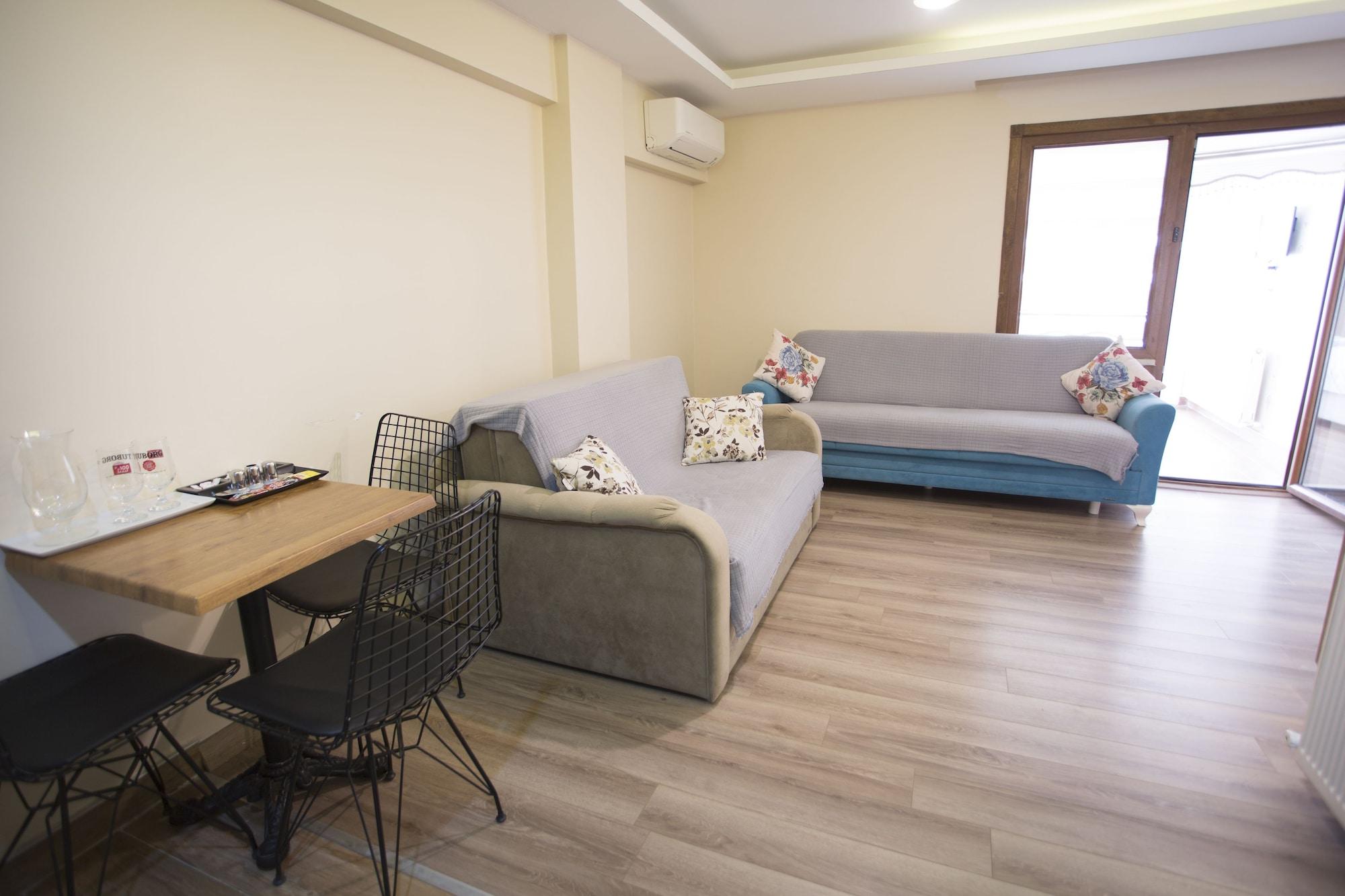 T-square Hotel